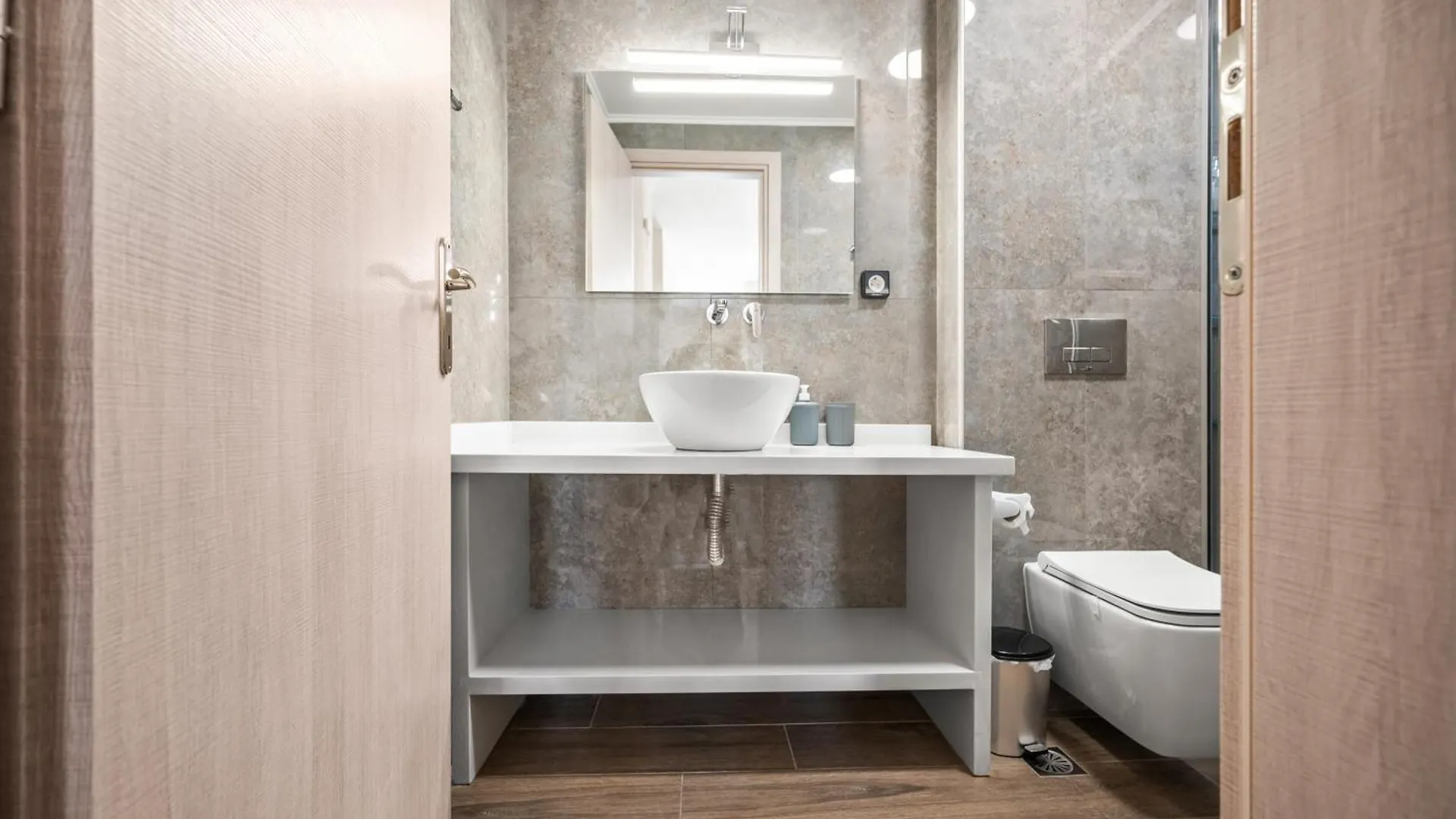 Cityview 2 Fully Equipped Apt By Hospi Heraklion  0*, Heraklion (Crete) Greece